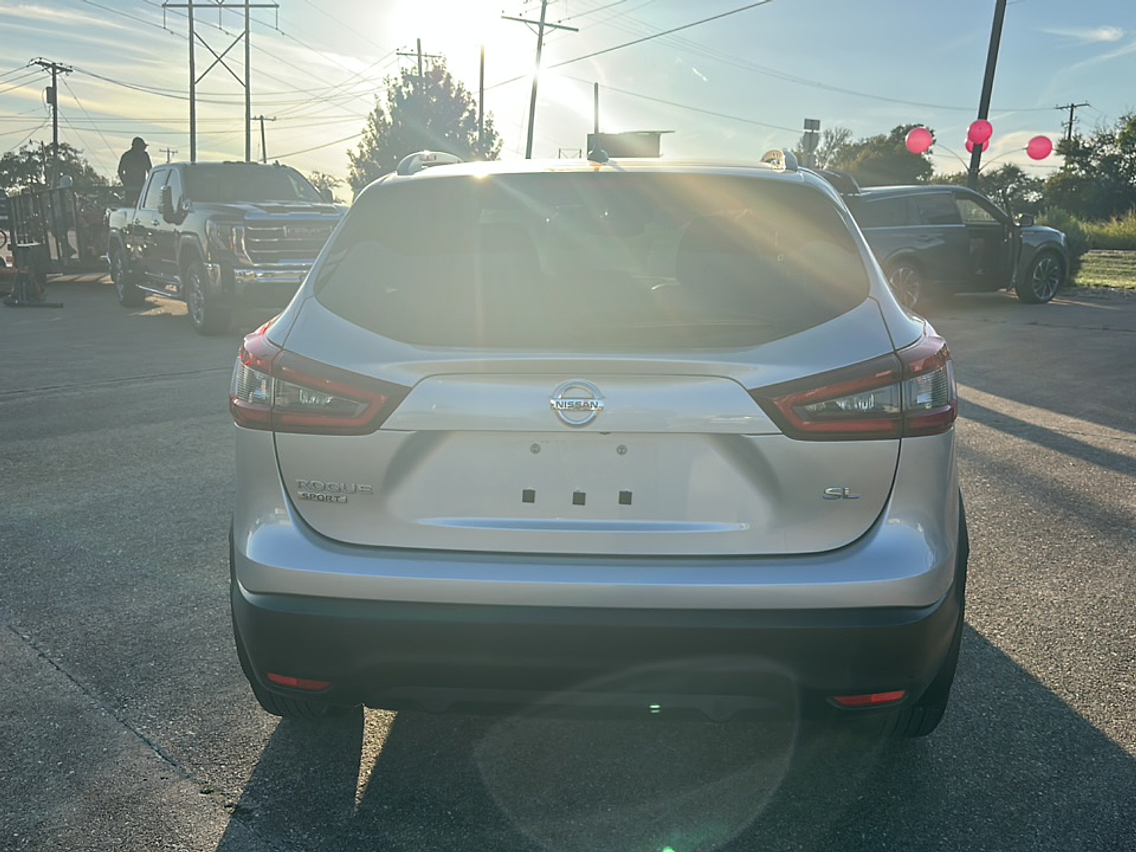 2021 Nissan Rogue Sport SL photo 2