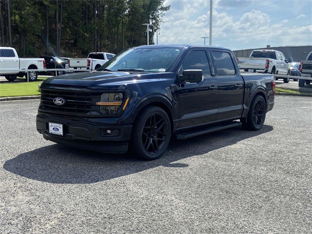 2025 Ford F-150 XLT photo 4