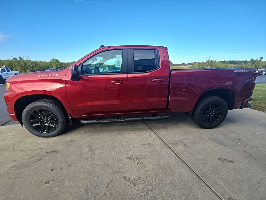 2026 Chevrolet Silverado 1500 RST photo 4