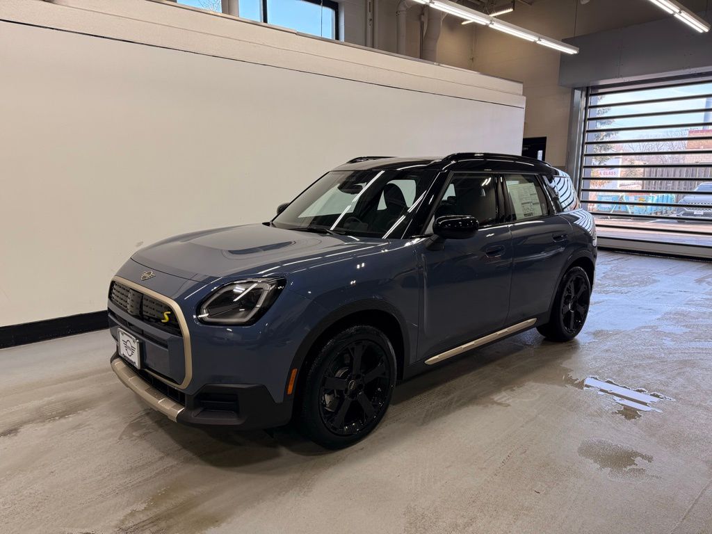 2026 MINI Countryman's photo