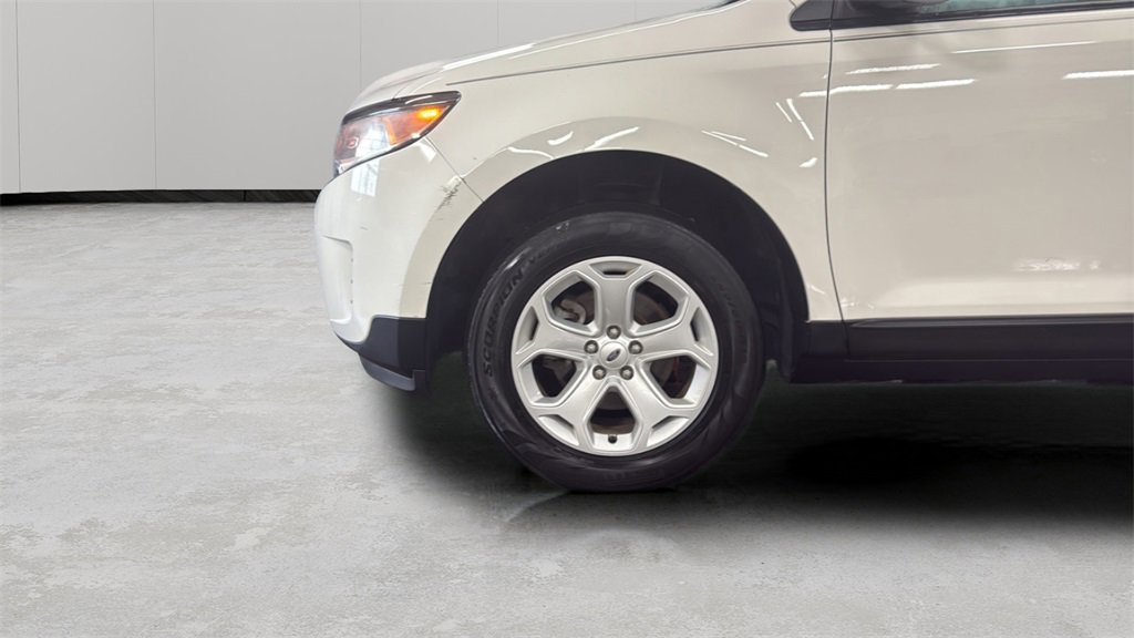2013 Ford Edge SE photo 47