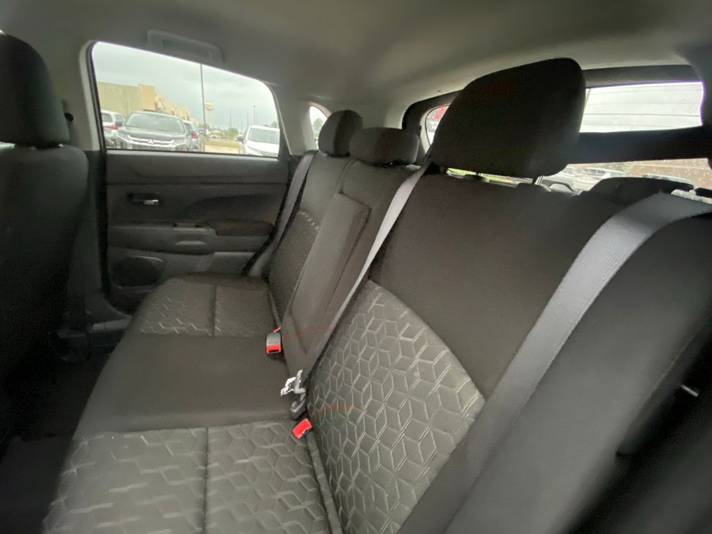 2024 Mitsubishi Outlander Sport ES photo 22