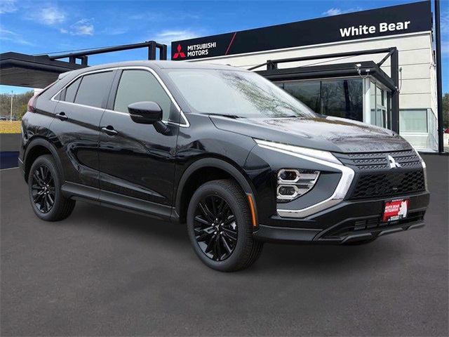 2026 Mitsubishi Eclipse Cross LE's photo