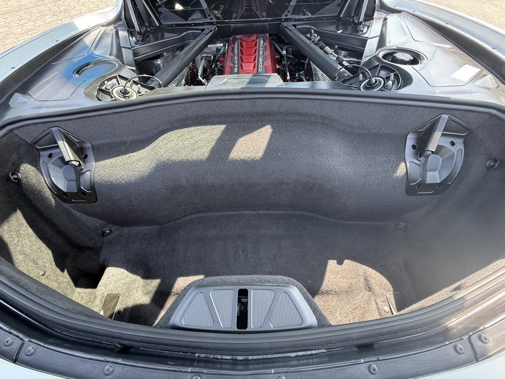 2025 Chevrolet Corvette Stingray 2LT photo 12