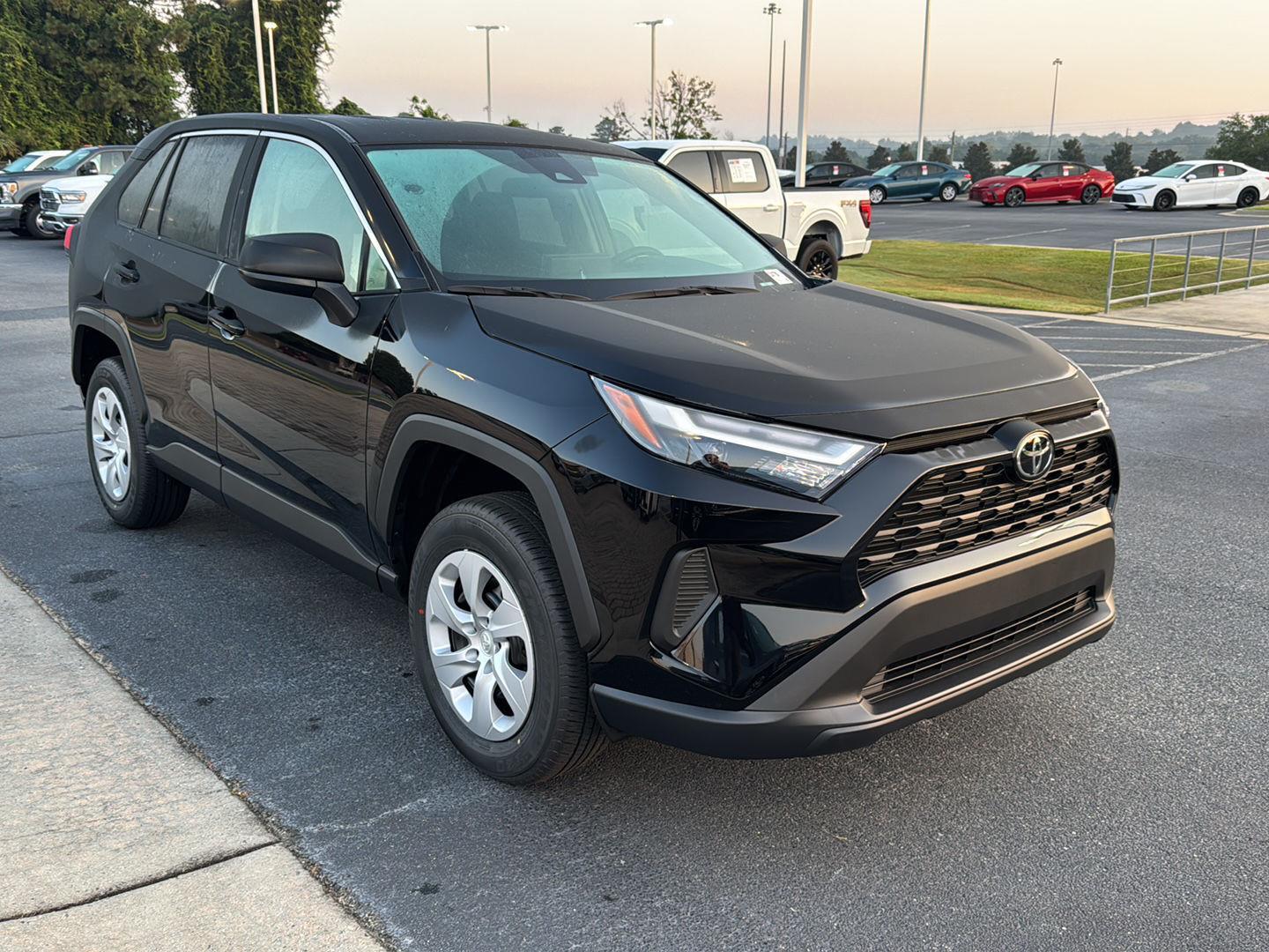 2025 Toyota RAV4 LE photo 3