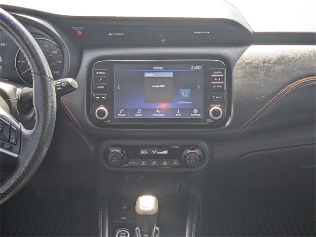 2022 Nissan Kicks SR photo 17