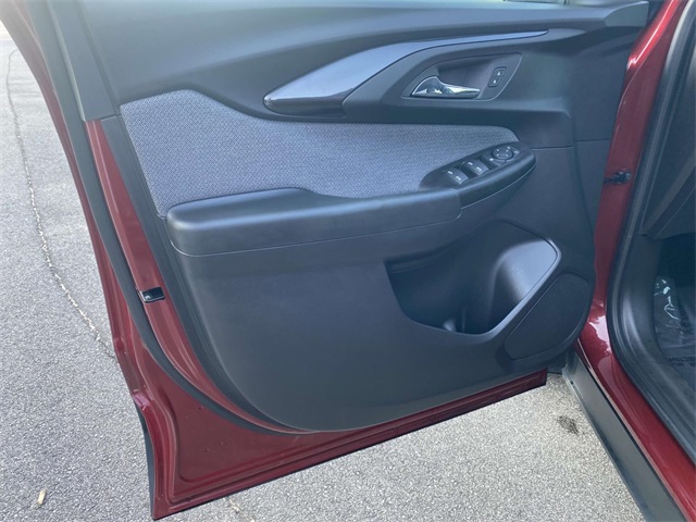 2022 Chevrolet Trailblazer LT photo 15