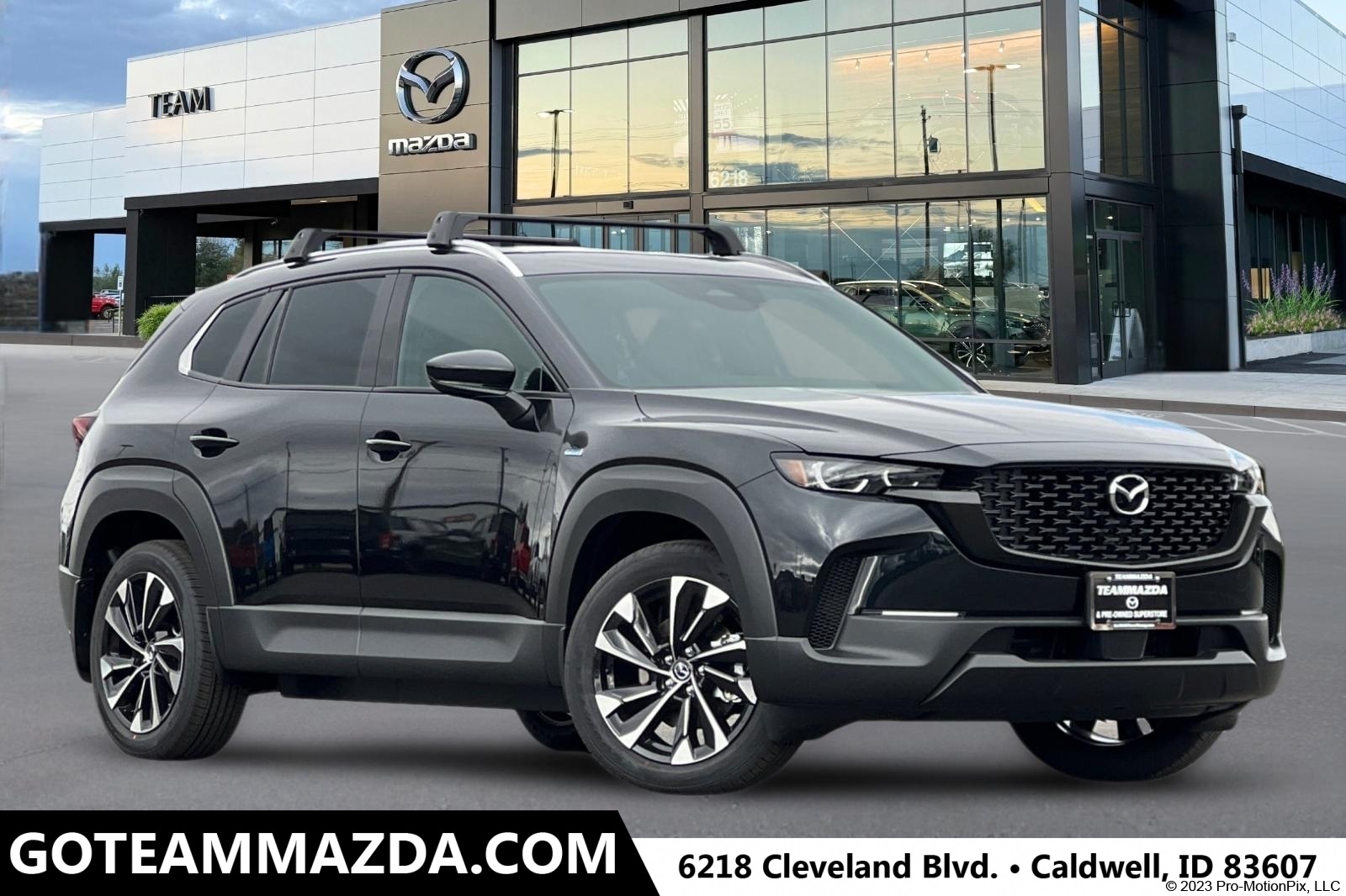 2025 Mazda CX-50 Premium Plus's photo