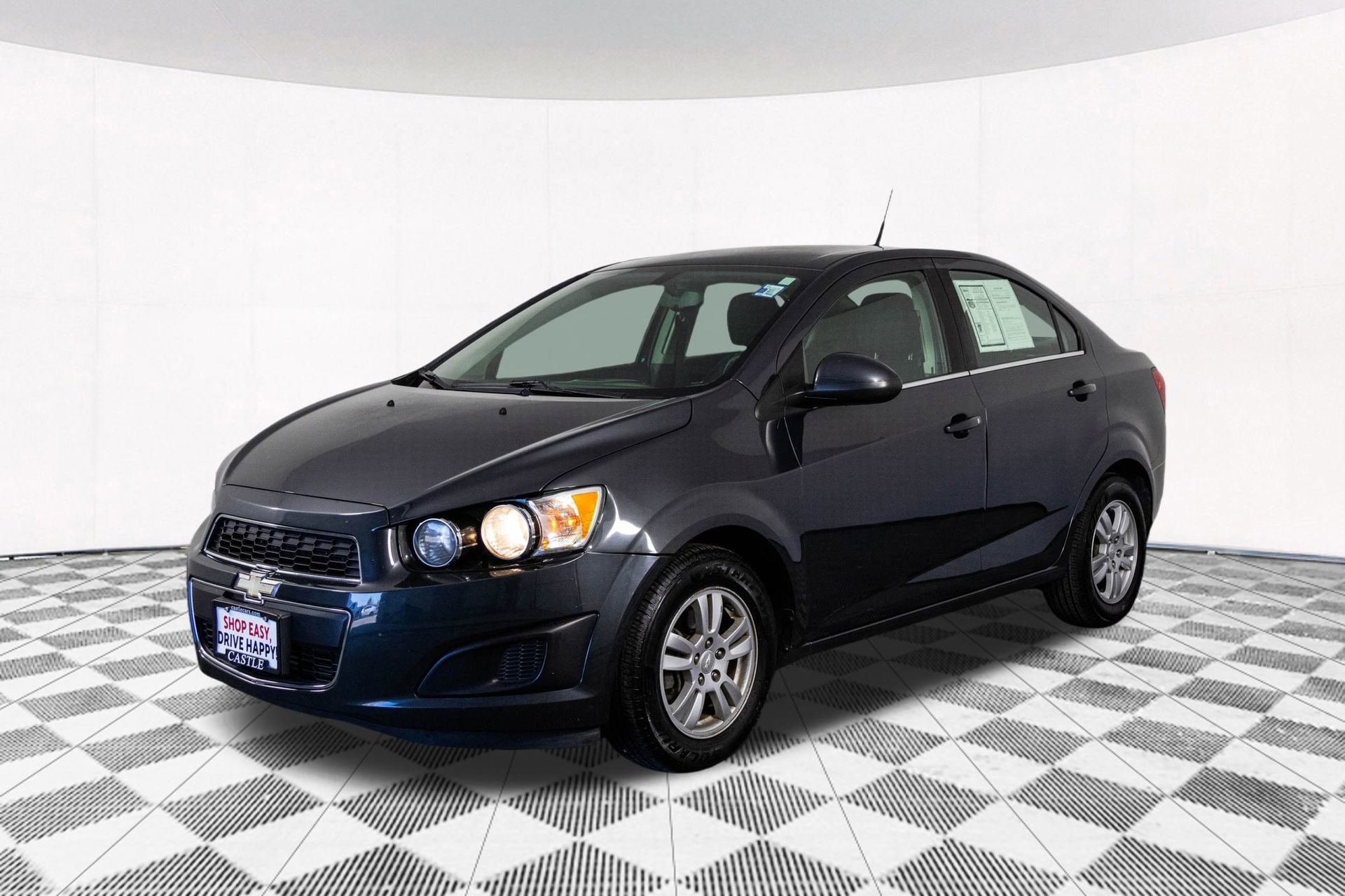 2014 Chevrolet Sonic LT photo 2