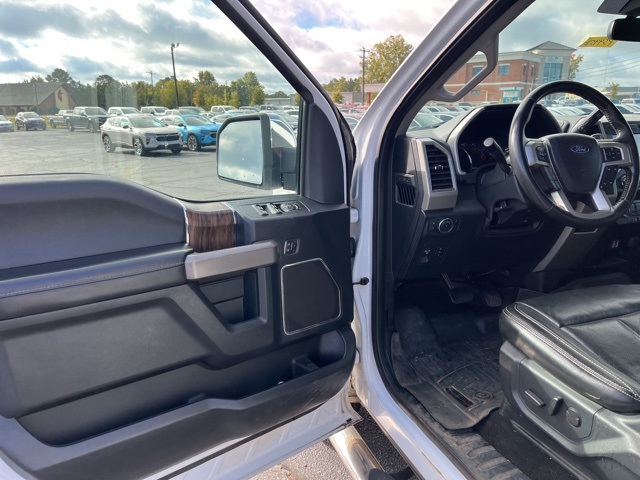 2020 Ford F-150 Lariat photo 3