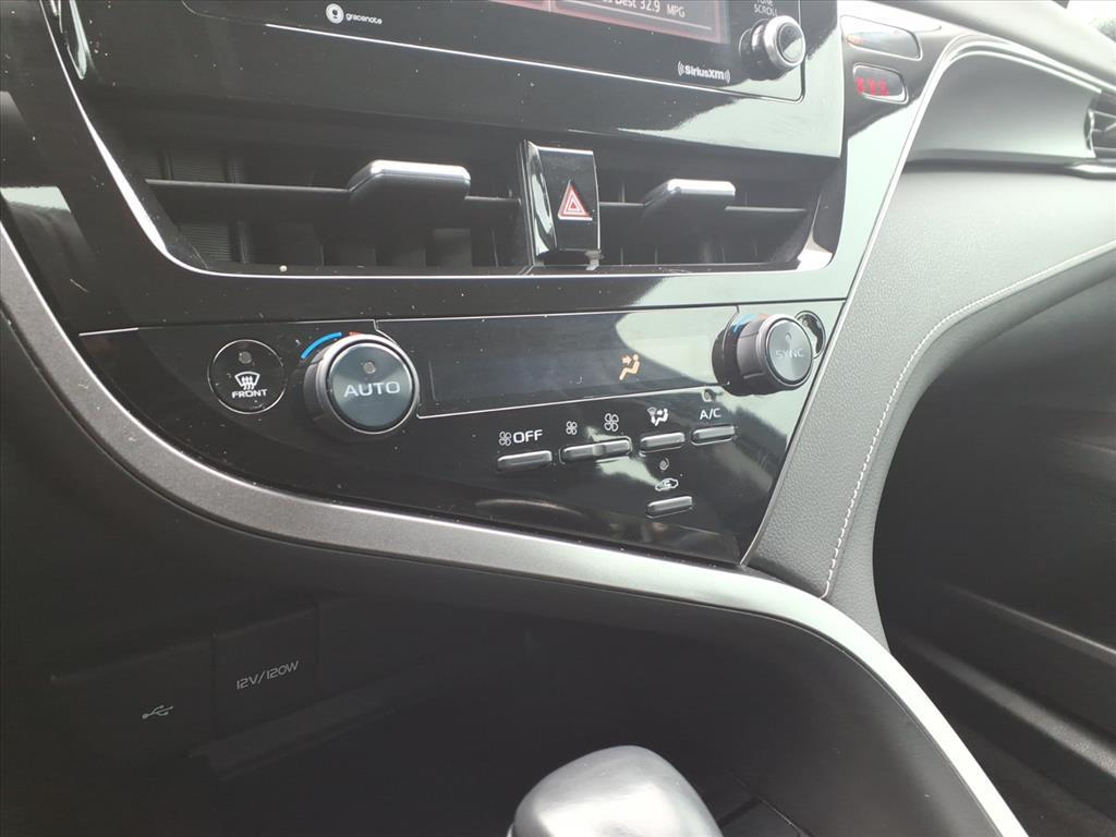 2023 Toyota Camry SE photo 20