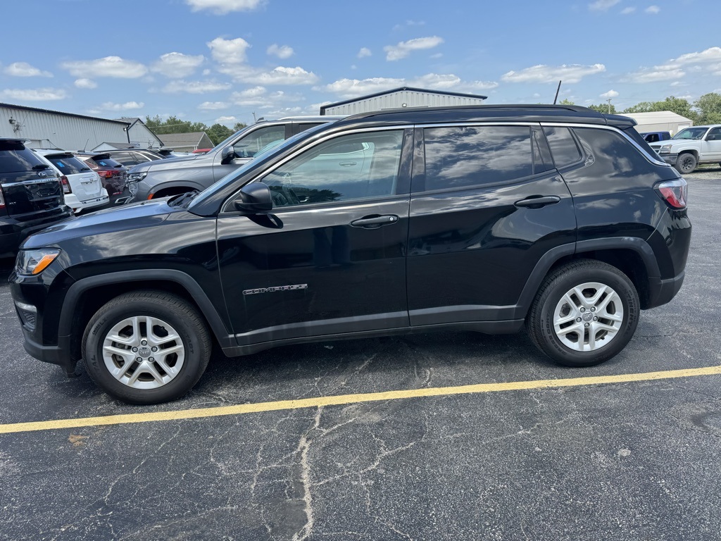 2019 Jeep Compass Sport photo 2
