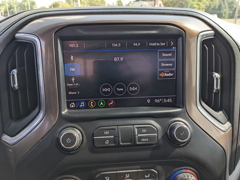 2019 Chevrolet Silverado 1500 High Country photo 14
