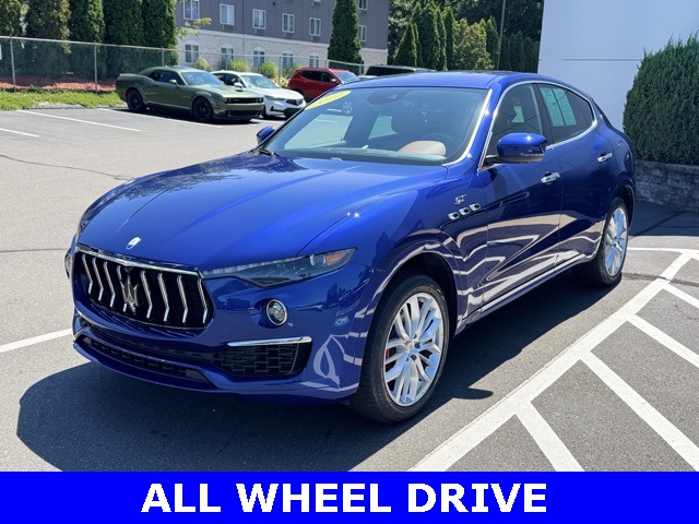 2022 Maserati Levante GT photo 3