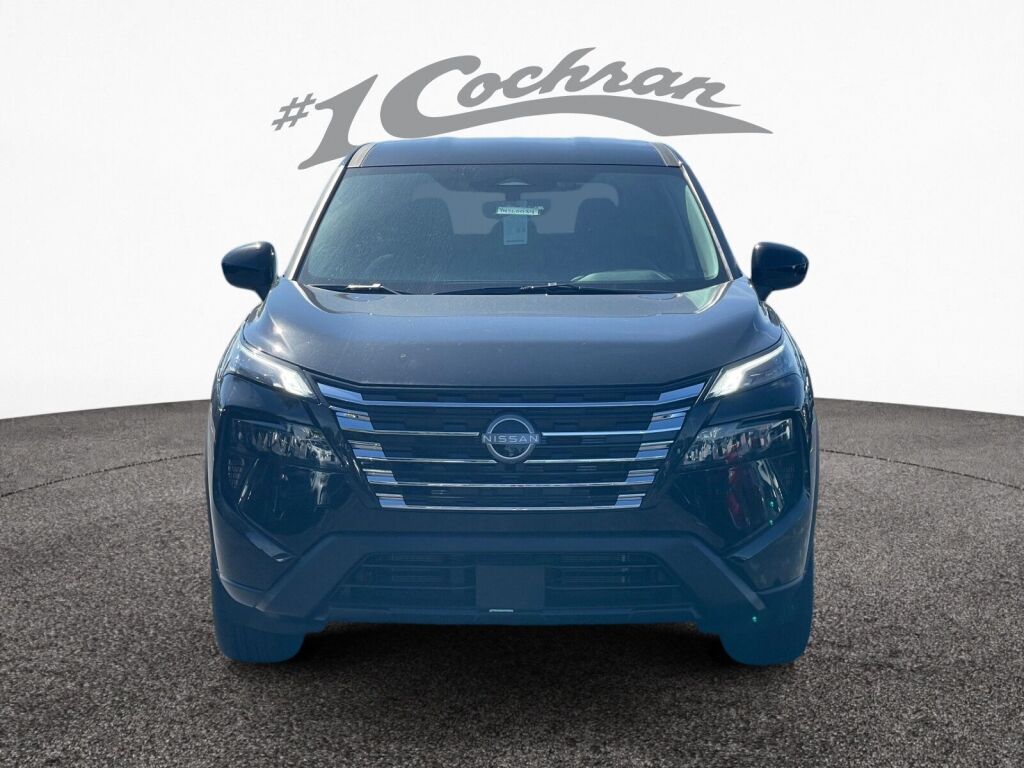 2026 Nissan Rogue SV photo 2