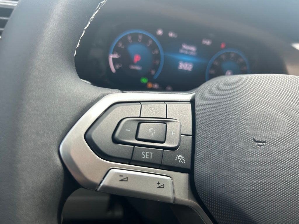 2026 Volkswagen Atlas SE Technology photo 10
