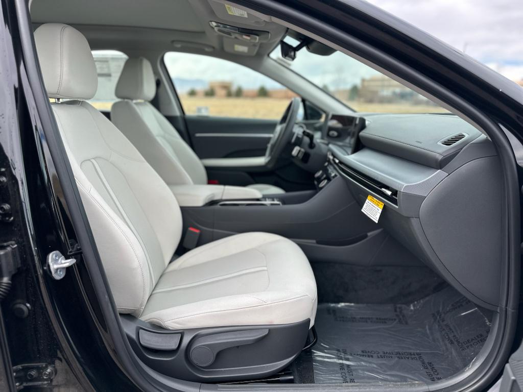 2025 Hyundai Sonata SEL Convenience photo 21