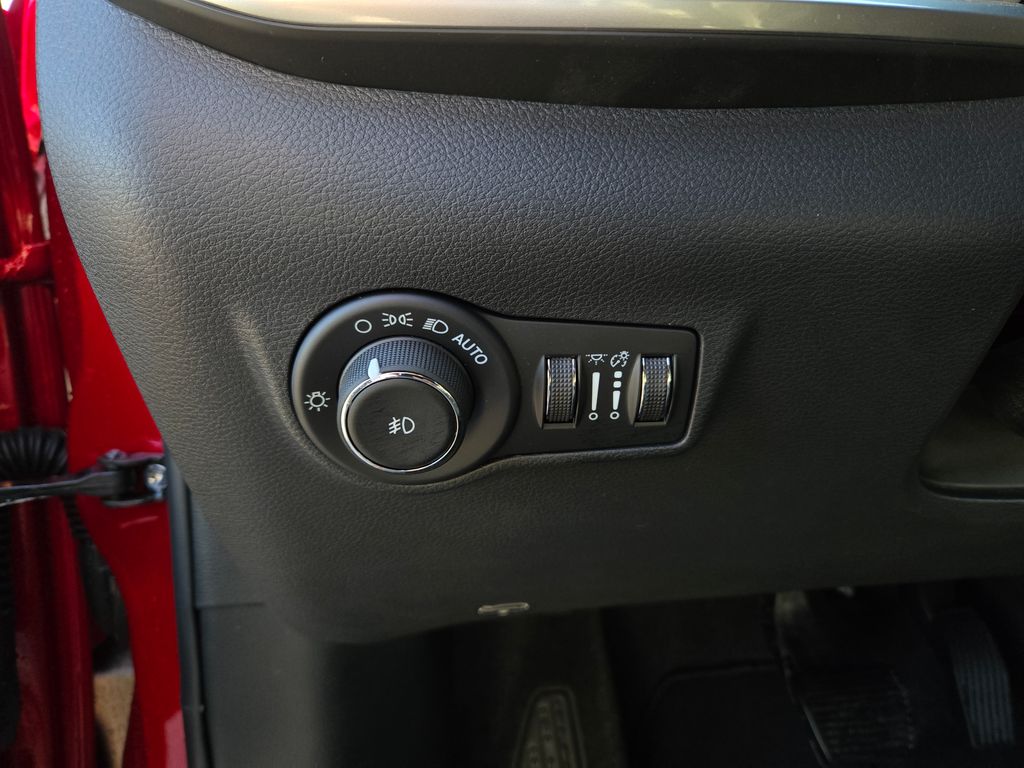 2026 Jeep Compass Limited photo 10