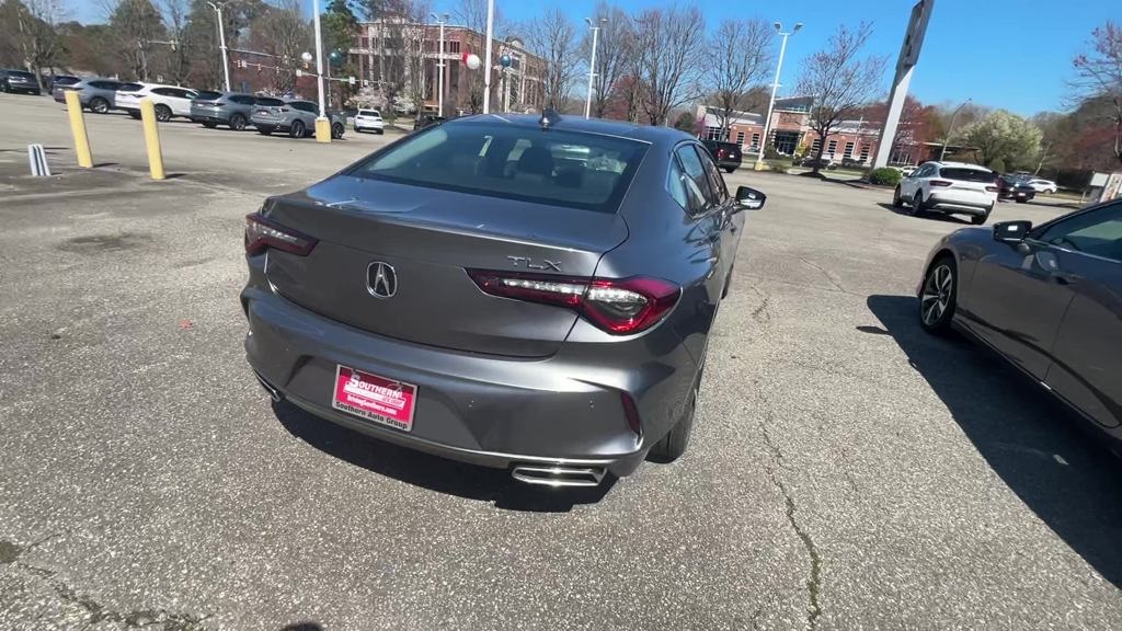 2025 Acura TLX Technology photo 5
