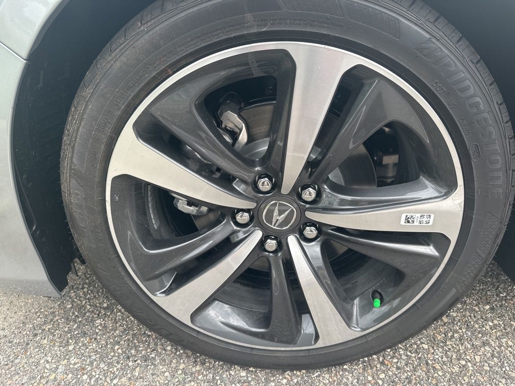 2025 Acura TLX Technology photo 9
