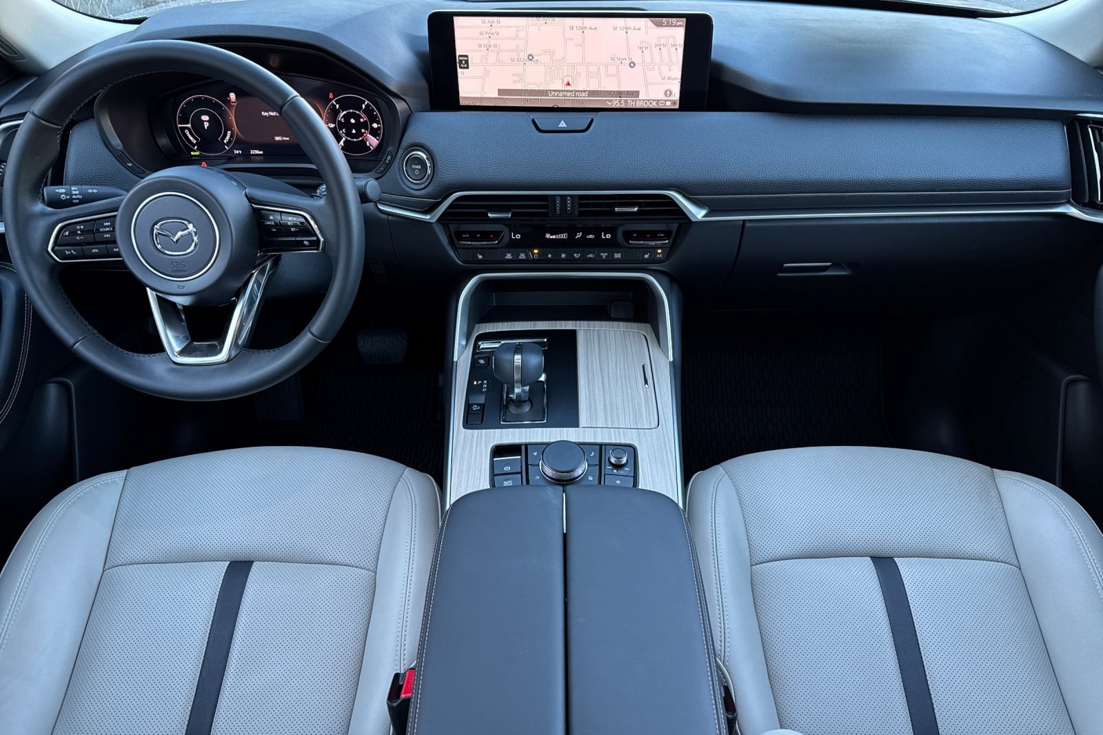 2025 Mazda CX-90 Preferred photo 13