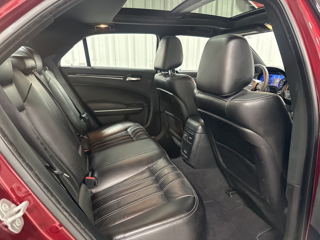 2022 Chrysler 300 S photo 23