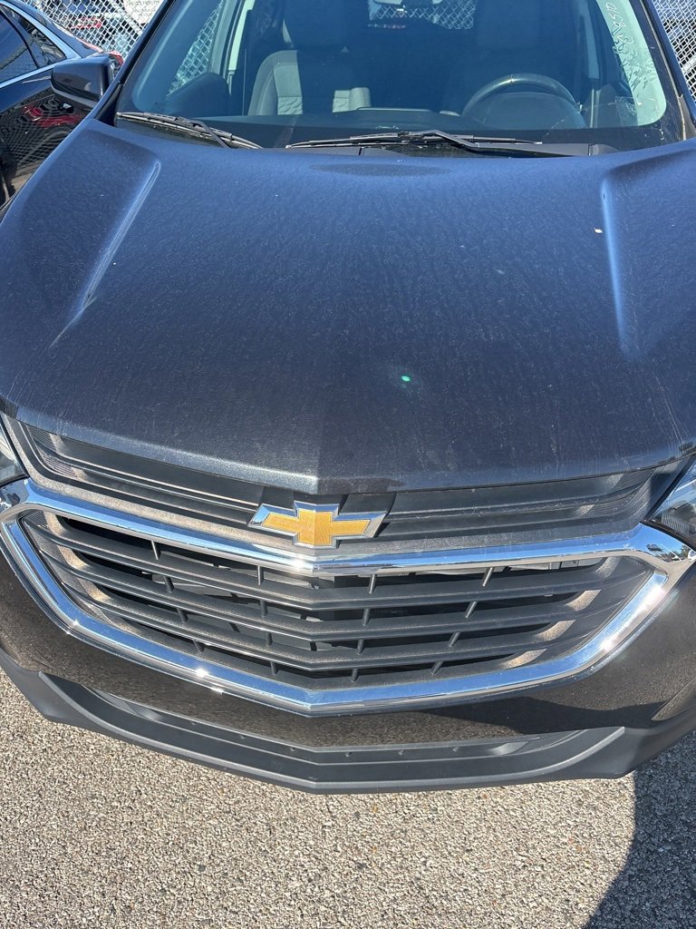 2019 Chevrolet Equinox LT photo 2