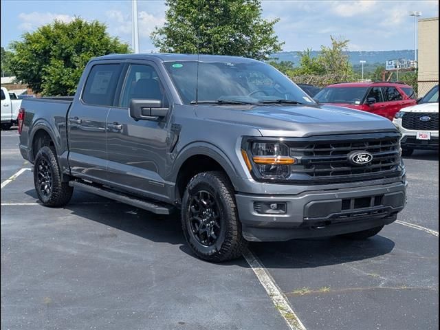 2025 Ford F-150 XLT photo 2