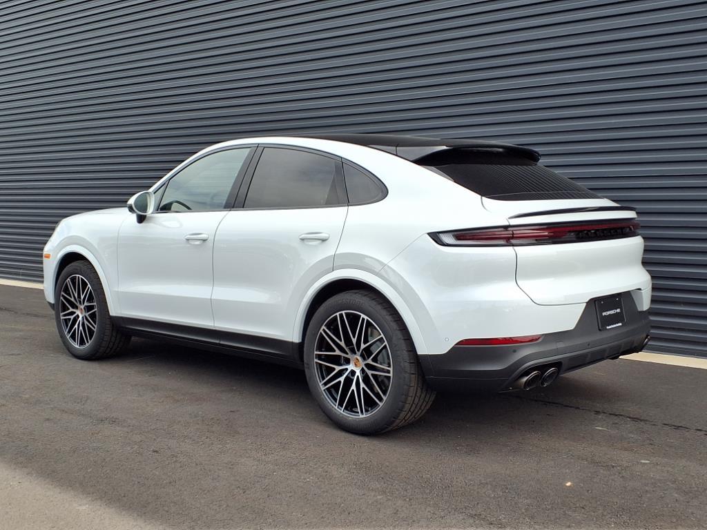 2026 Porsche Cayenne Coupe photo 3