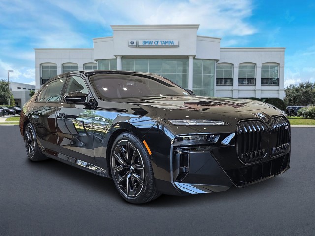 2025 BMW i7 M70