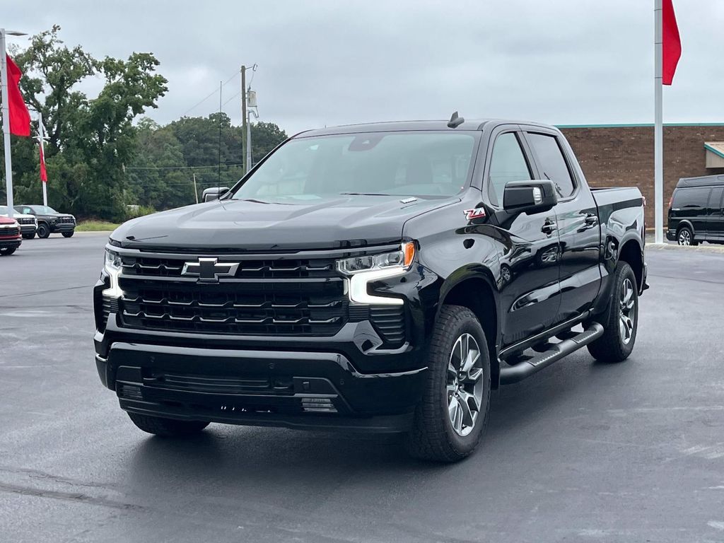 2025 Chevrolet Silverado 1500 RST photo 2