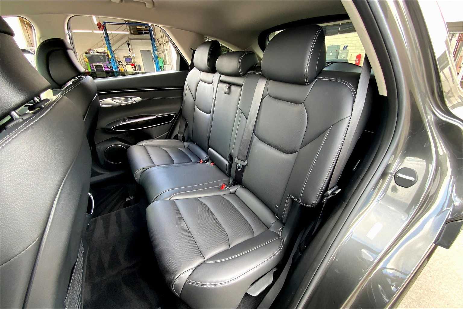 2025 Genesis GV70 2.5T photo 19