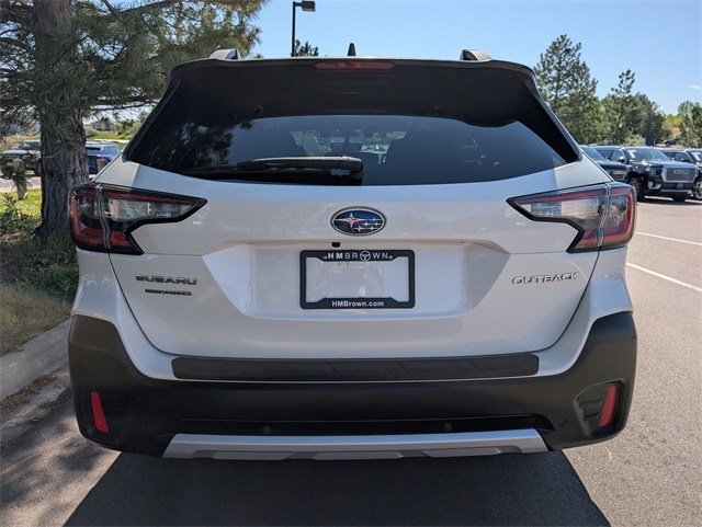 2020 Subaru Outback Limited photo 3