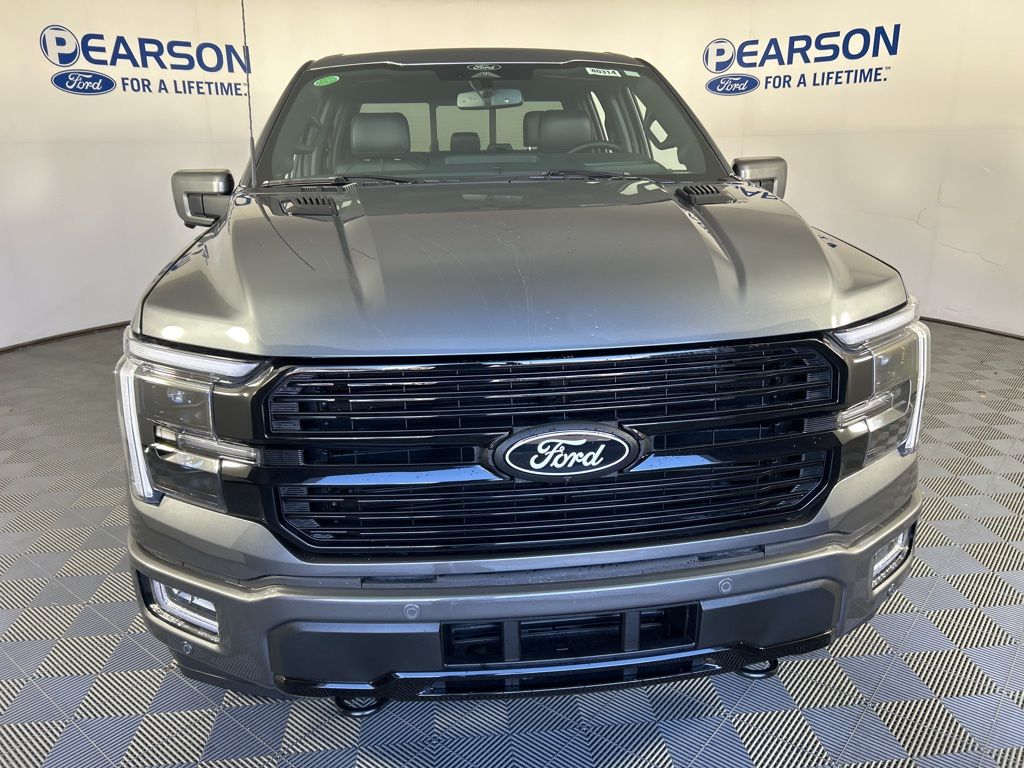 2025 Ford F-150 Platinum photo 2