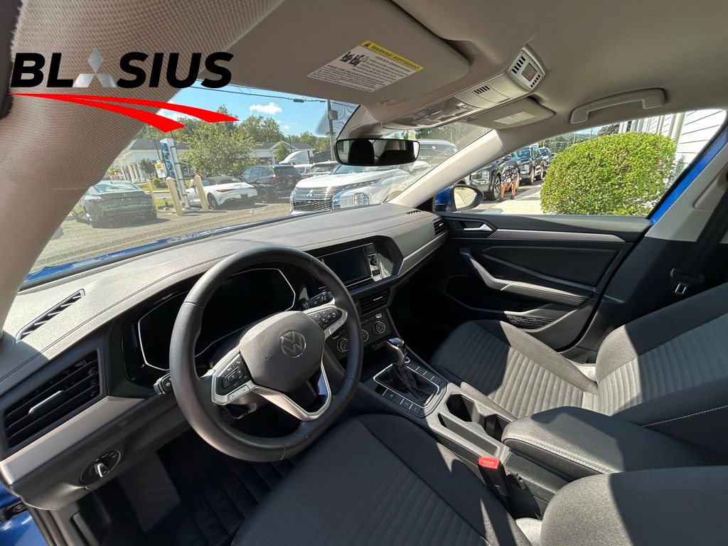 2024 Volkswagen Jetta 1.5T S photo 13