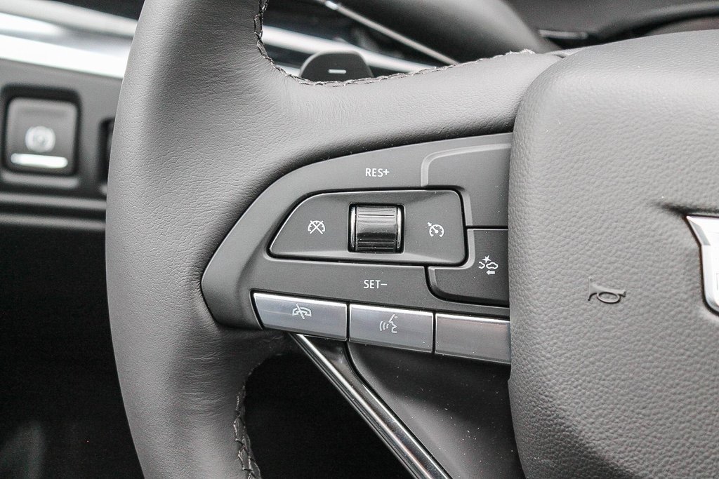 2025 Cadillac XT6 Luxury photo 12