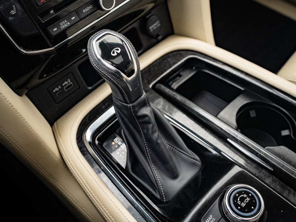 2021 Infiniti QX80 Luxe photo 32