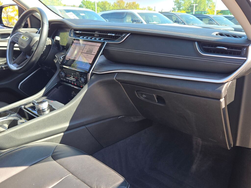 2021 Jeep Grand Cherokee Limited photo 3