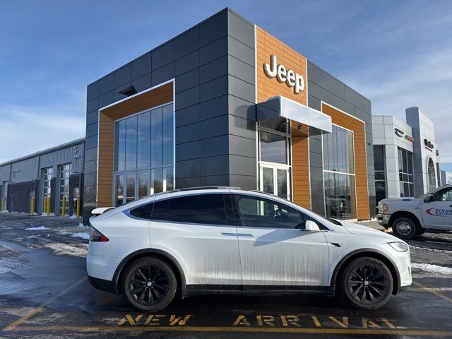 2020 Tesla Model X Long Range's photo