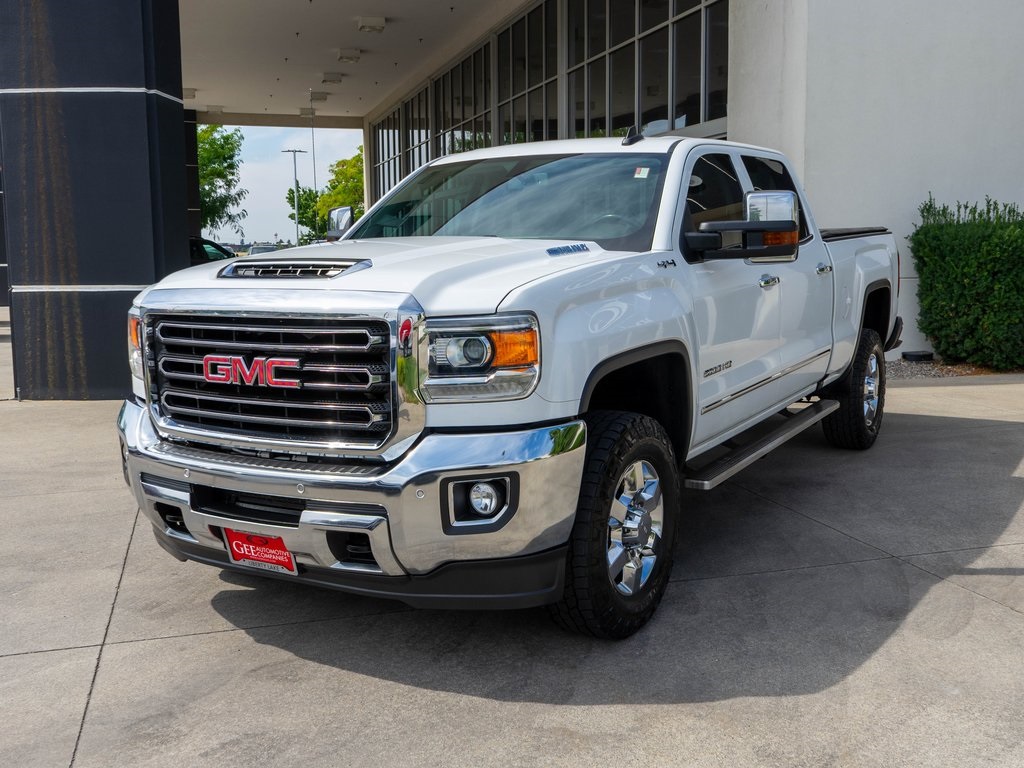2019 Gmc Sierra HD SLT photo 2