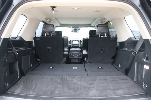 2020 Ford Expedition Platinum photo 13