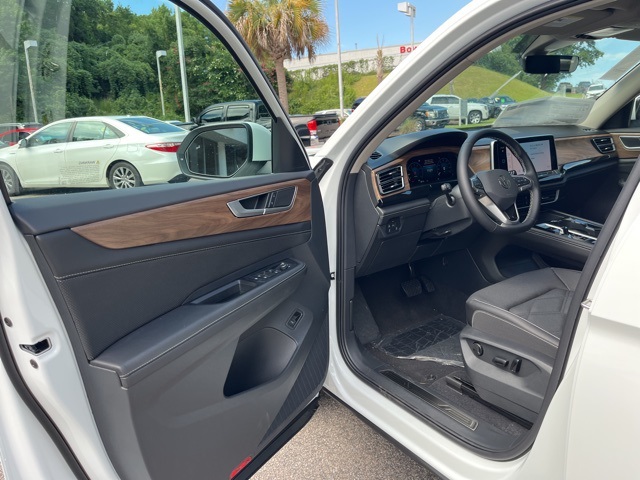 2025 Volkswagen Atlas SE Technology photo 4