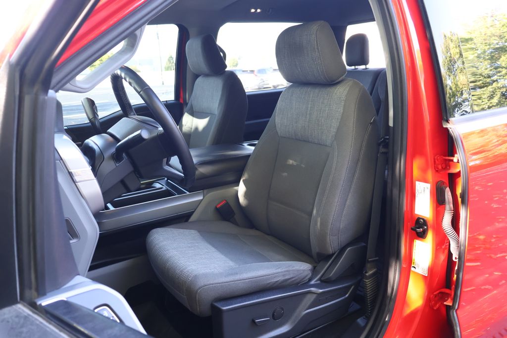 2023 Ford F-150 XLT photo 31