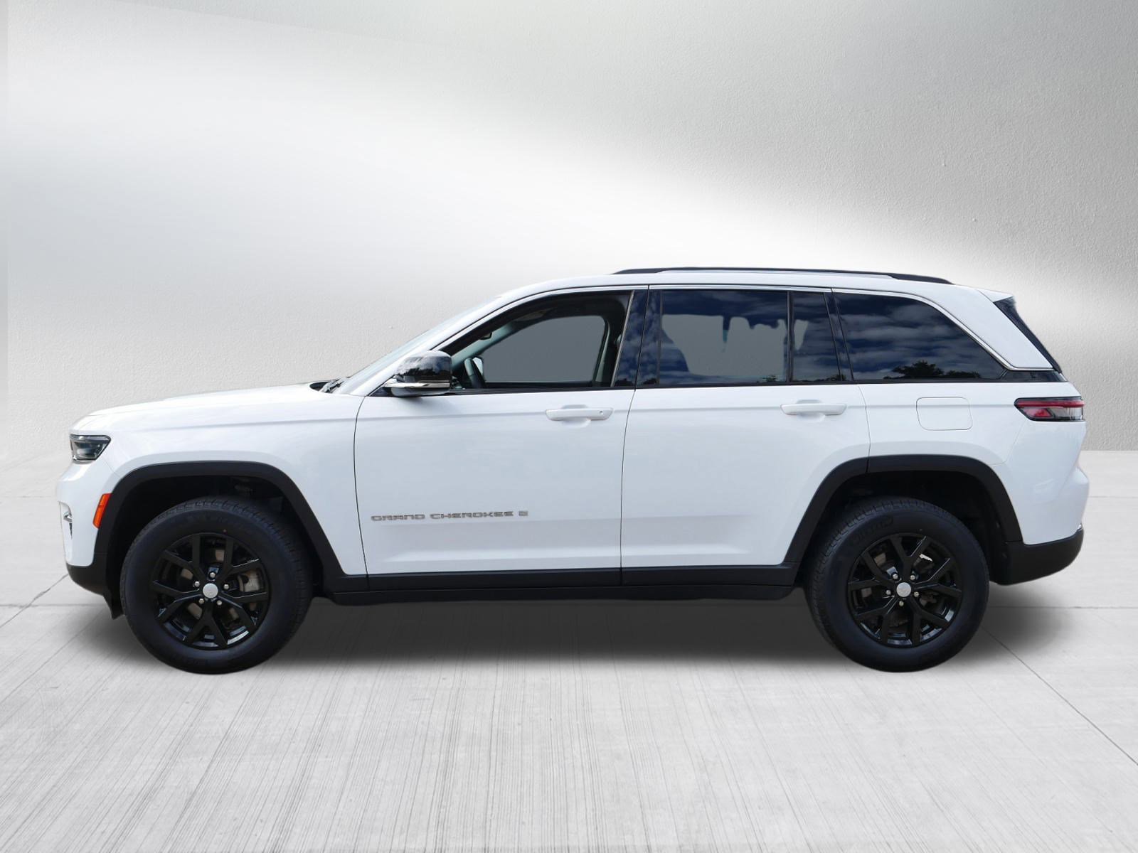 2022 Jeep Grand Cherokee Limited photo 4