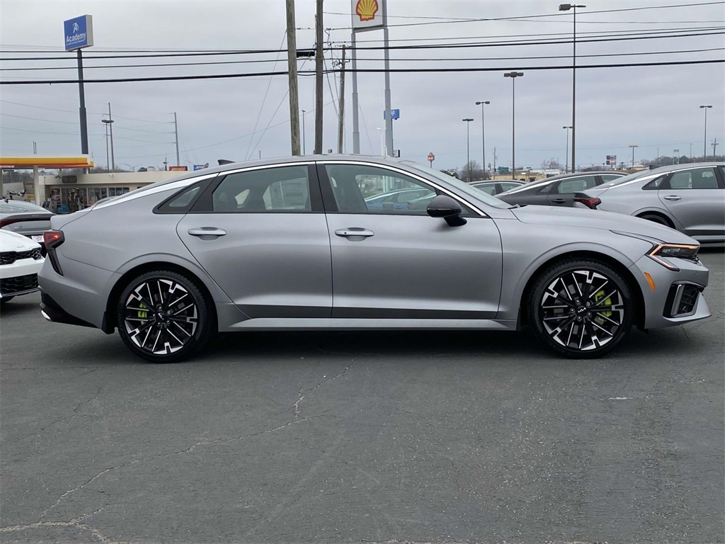 2025 Kia K5 GT photo 2