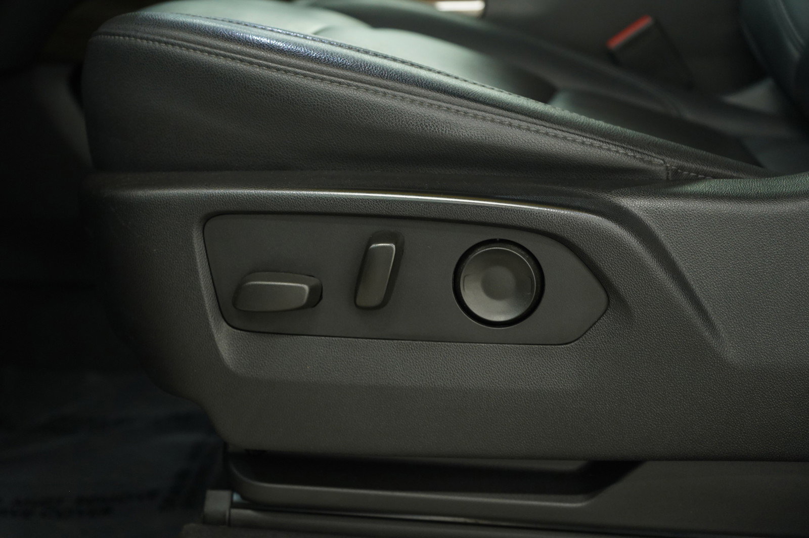 2022 Chevrolet Silverado 1500 LT Trail Boss photo 25