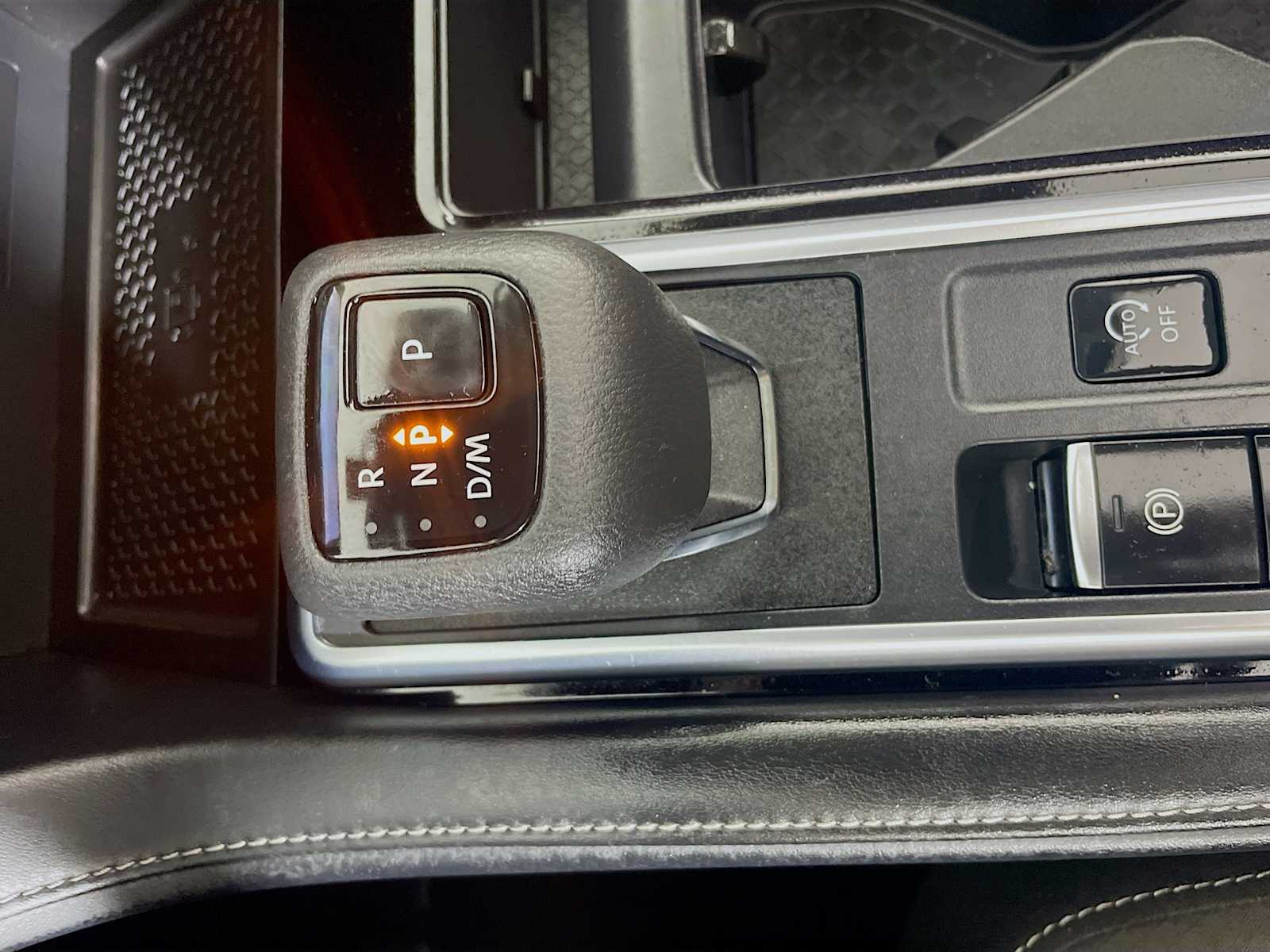 2023 Nissan Pathfinder SL photo 14