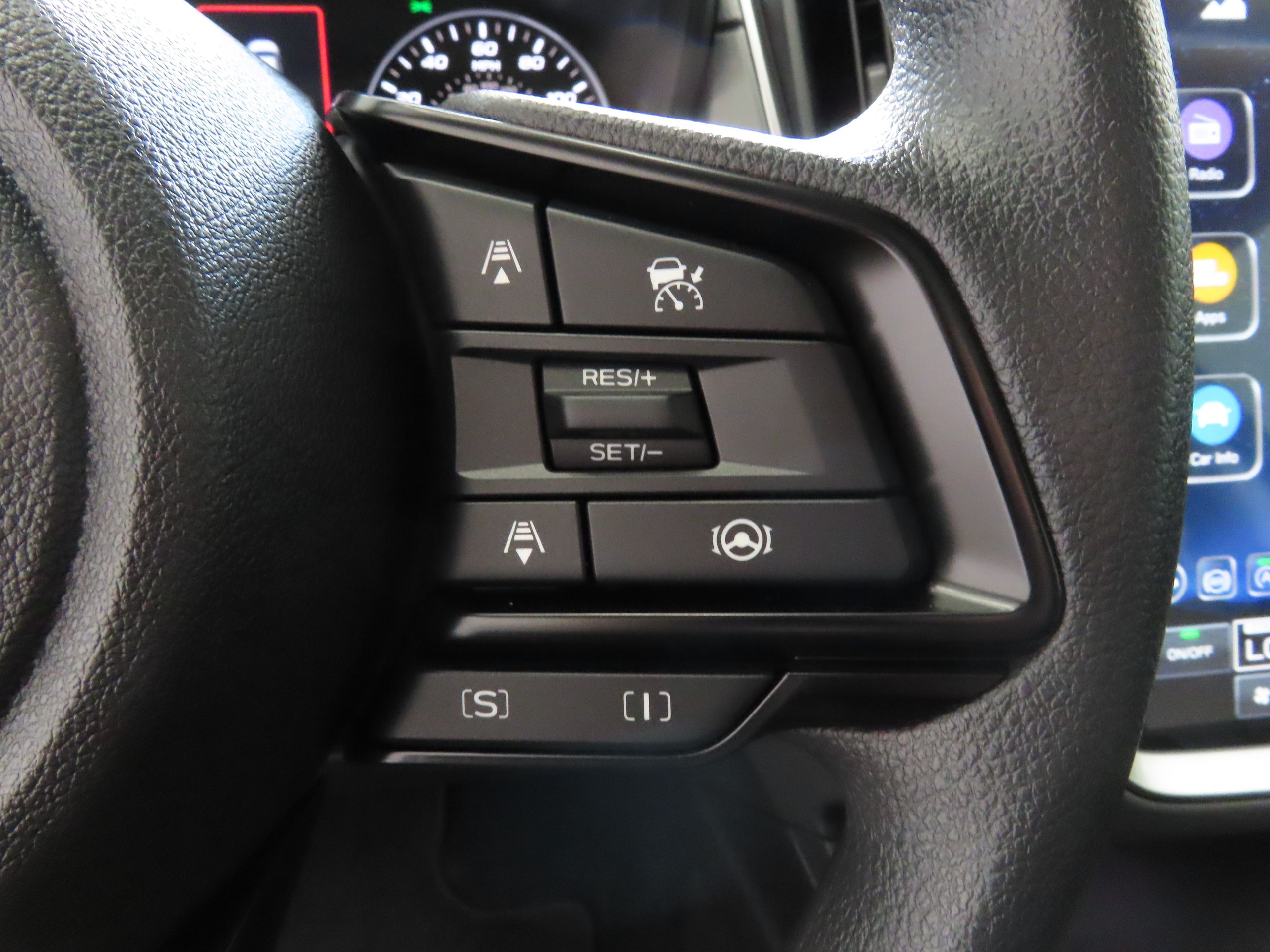 2025 Subaru Crosstrek Premium photo 13