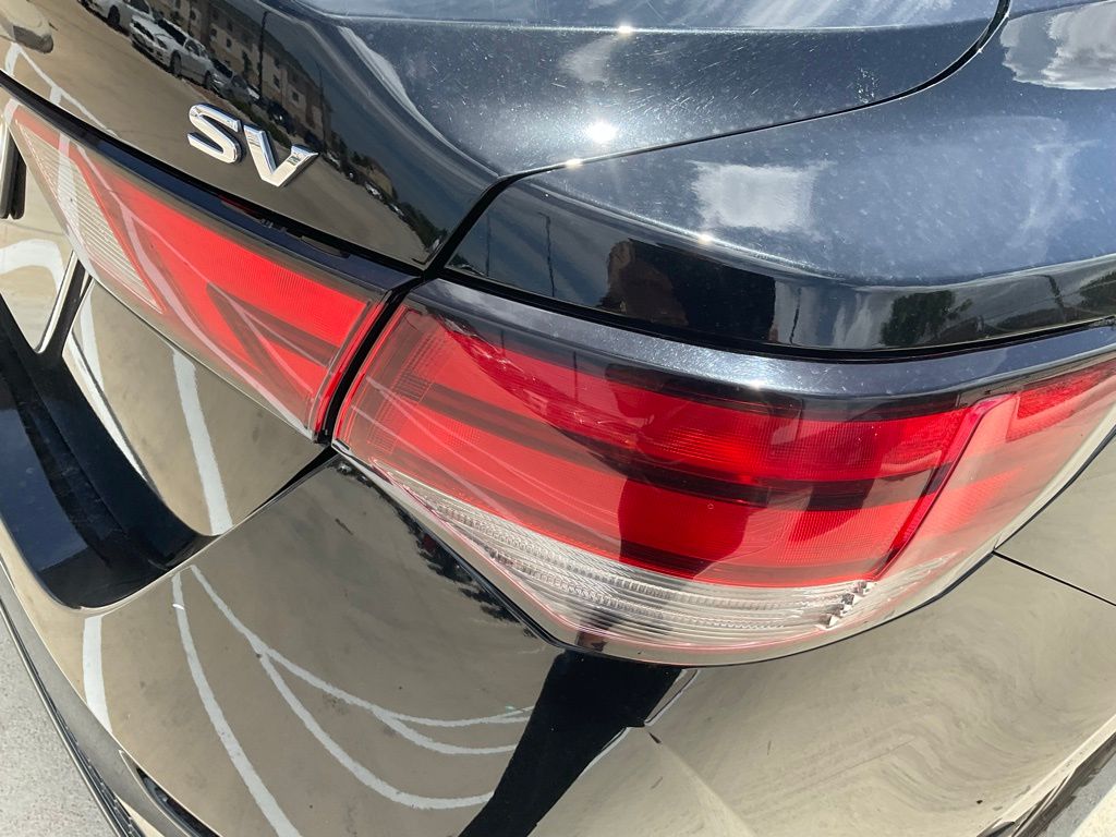 2020 Nissan Sentra SV photo 14