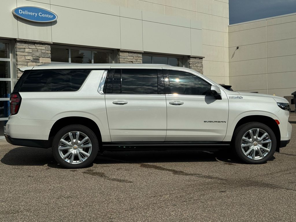 Used 2024 Chevrolet Suburban High Country with VIN 1GNSKGKT4RR131922 for sale in Coon Rapids, Minnesota